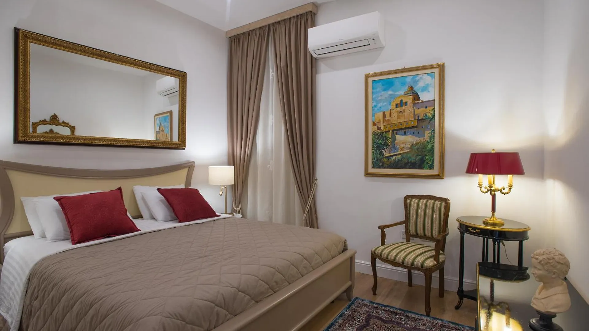 Suite Apartment In The City Centre Cagliari